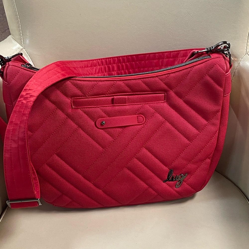 👛50-Lug Quilted Crossbody Bag in Bright Red